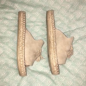 Cream Espadrilles w Tassel